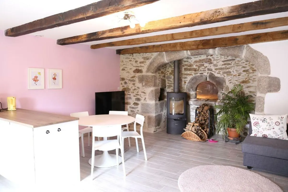 Le Four A Pain Villa Leynhac France